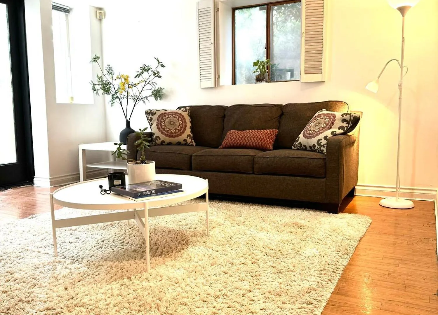 Charming Private Kitsilano Suite Vancouver